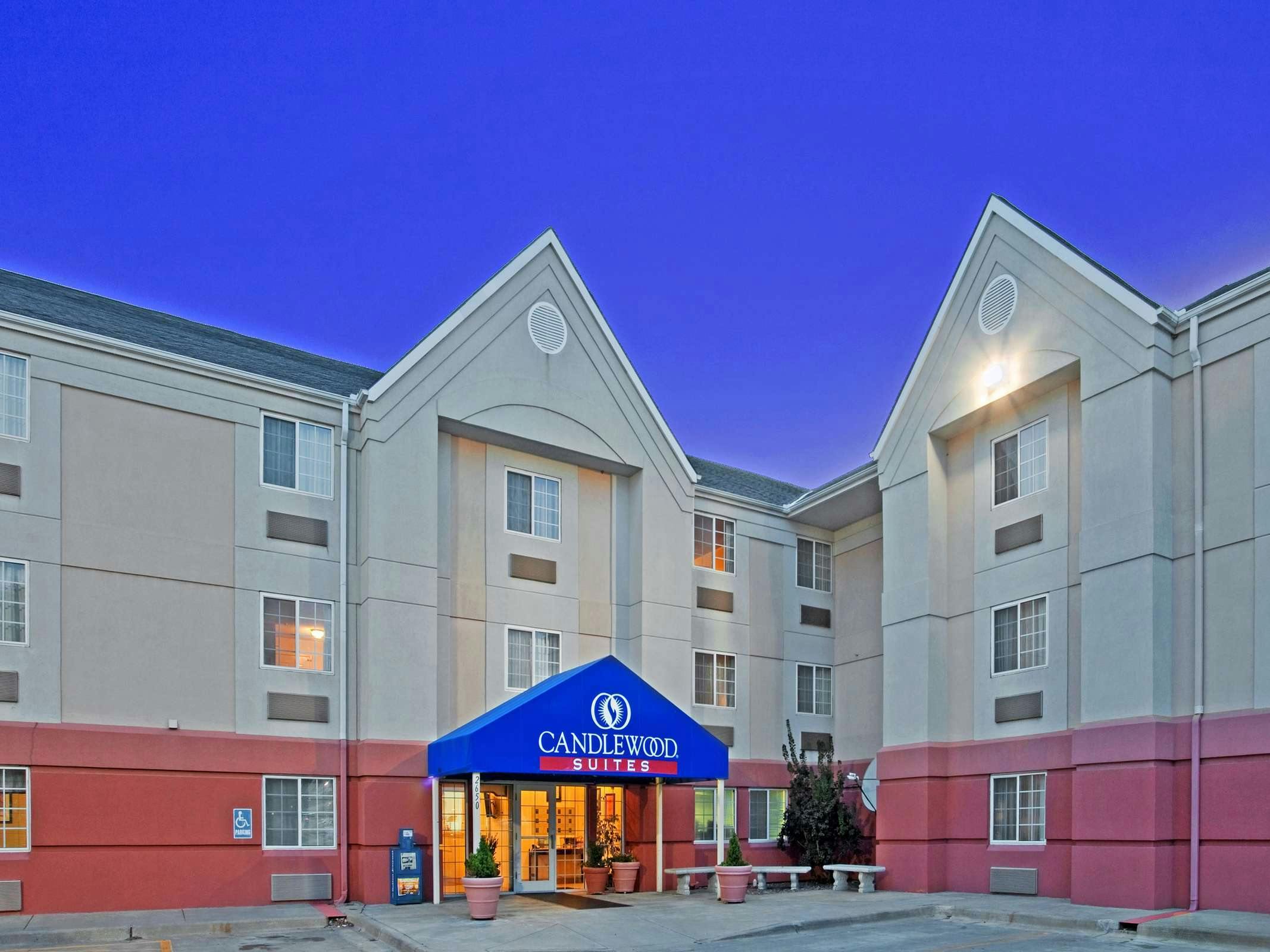 Candlewood Suites Salina