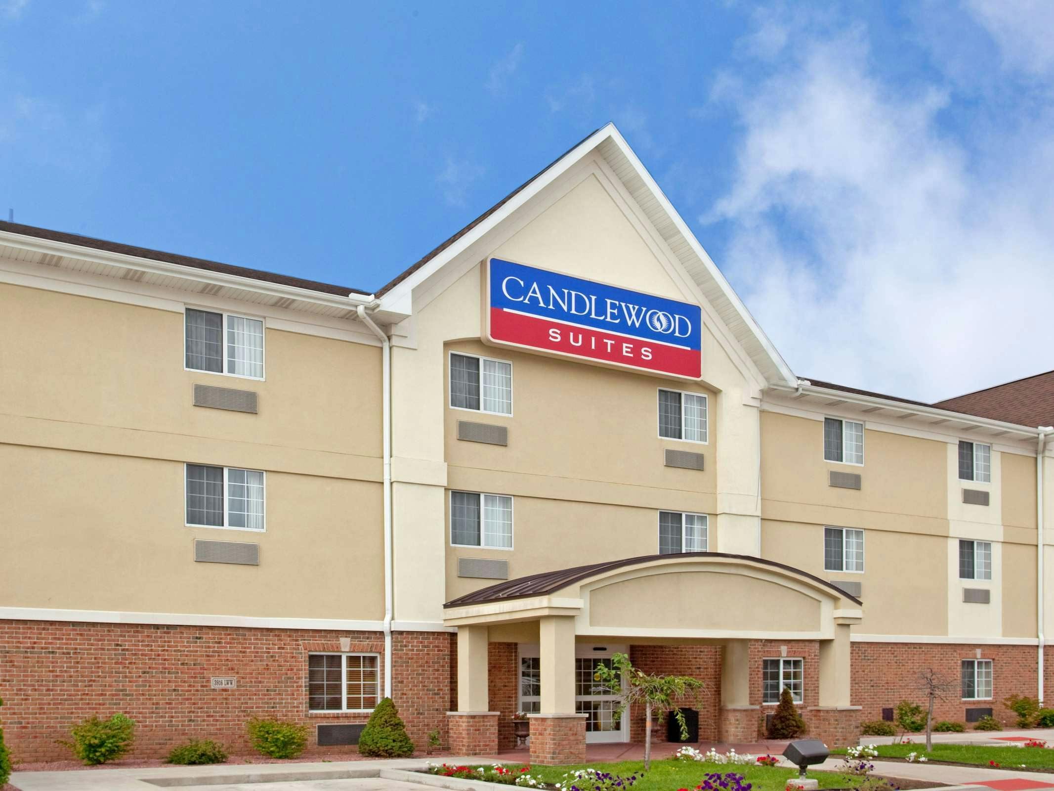 Candlewood Suites South Bend Airport