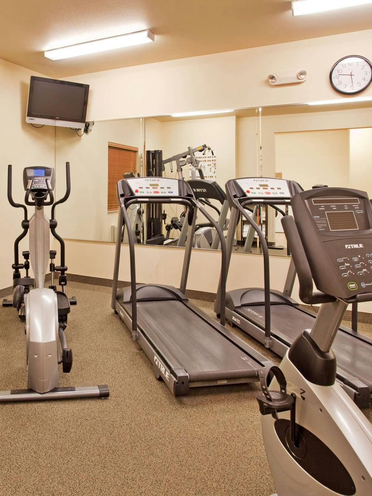 Hotel Candlewood Suites Springfield photo 3