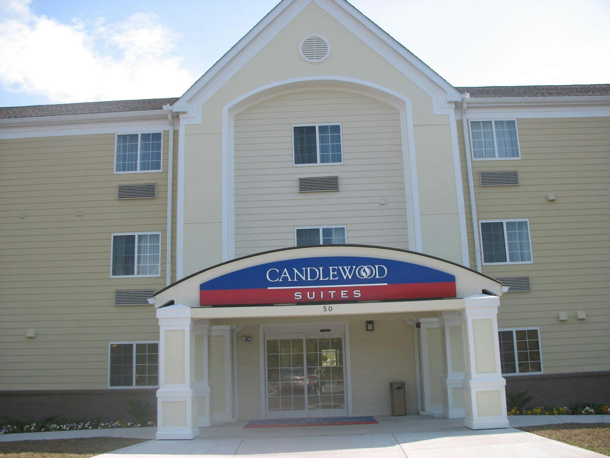 Candlewood Suites Savannah Airport