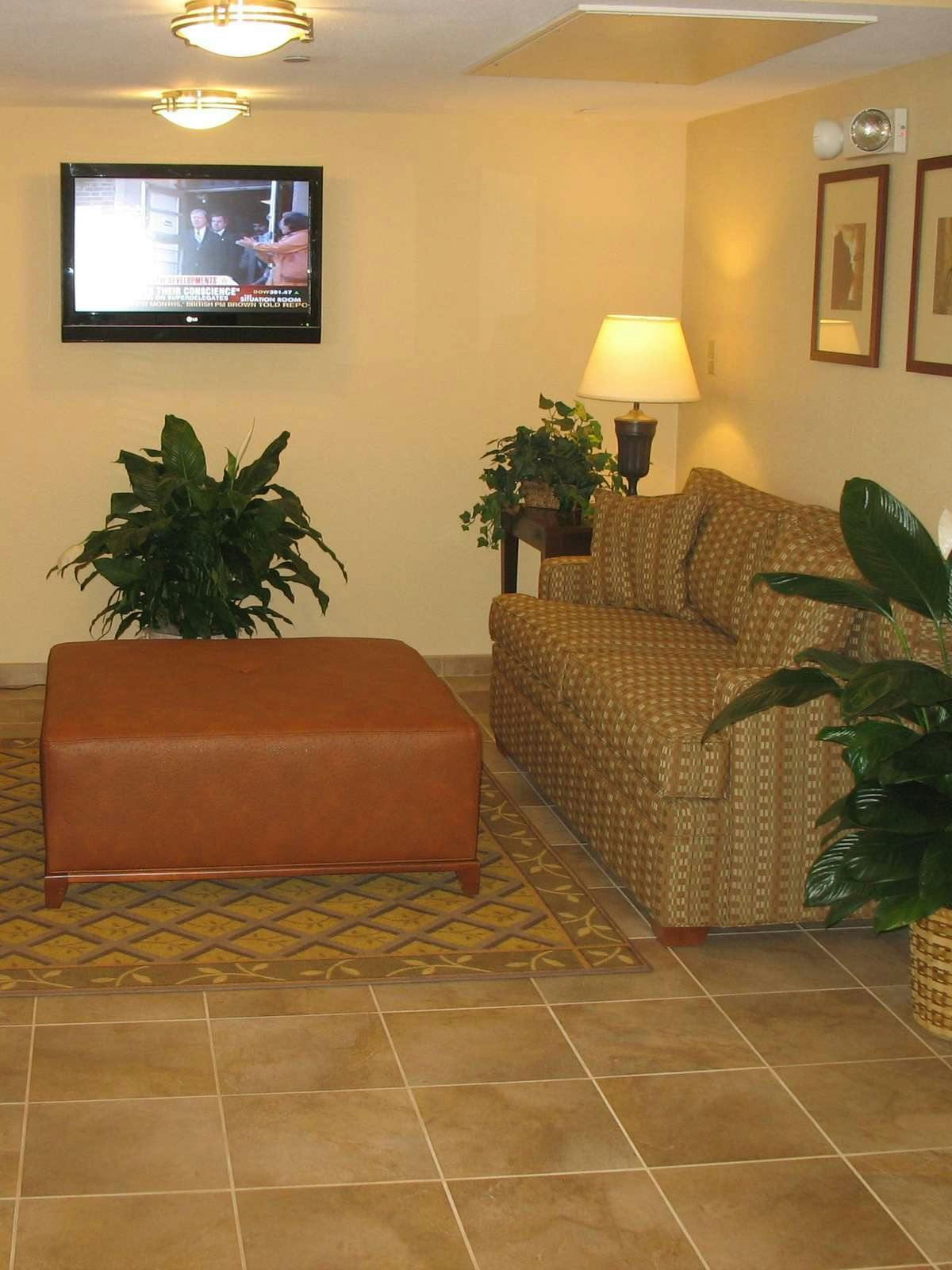 Hotel Candlewood Suites Savannah Airport photo 3