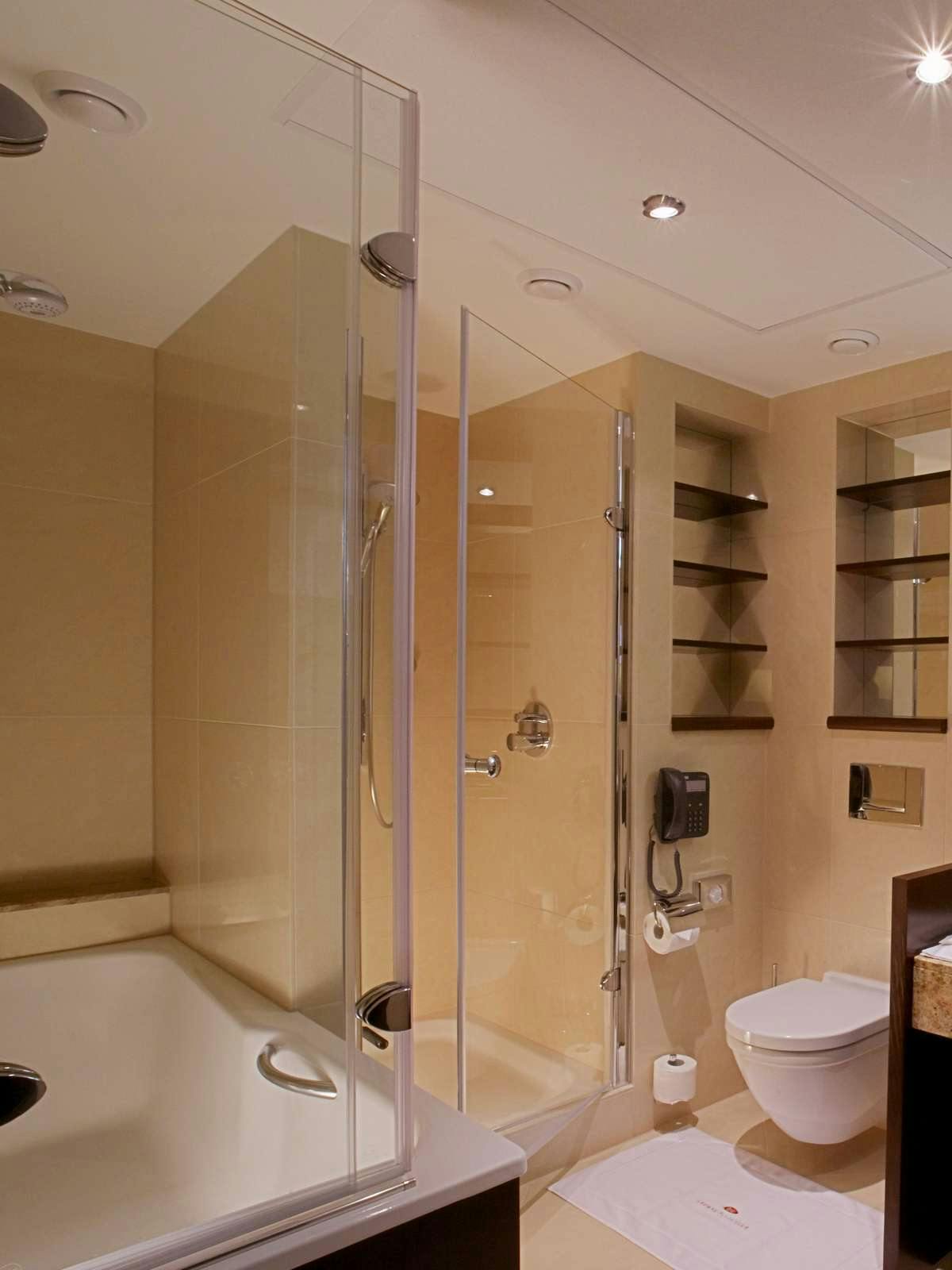 Hotel Crowne Plaza Bratislava photo 2