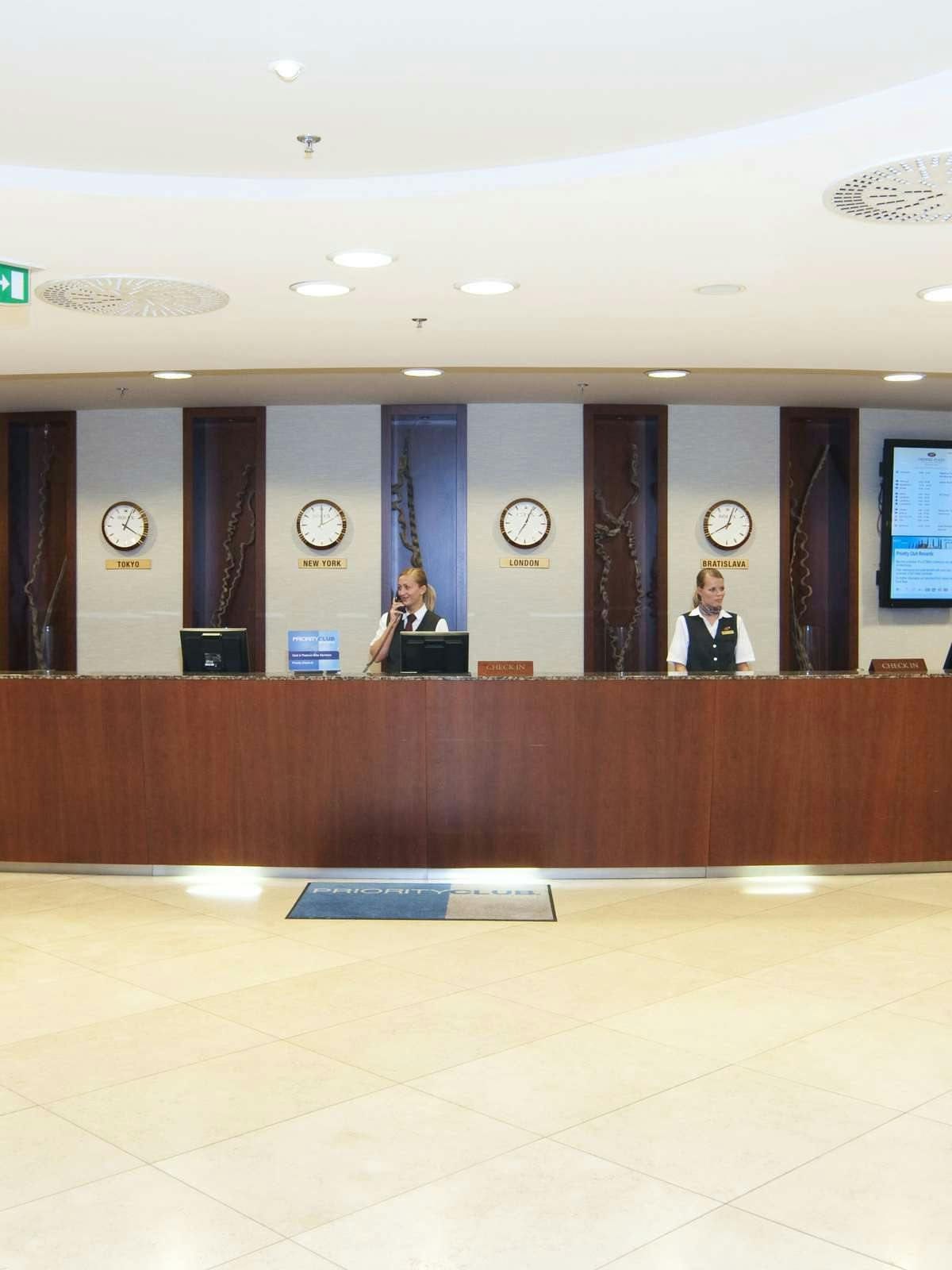 Hotel Crowne Plaza Bratislava photo 4