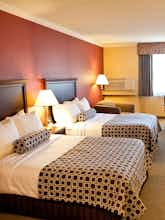 Hotel Crowne Plaza Edison photo 1