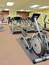 Hotel Crowne Plaza Edison photo 4