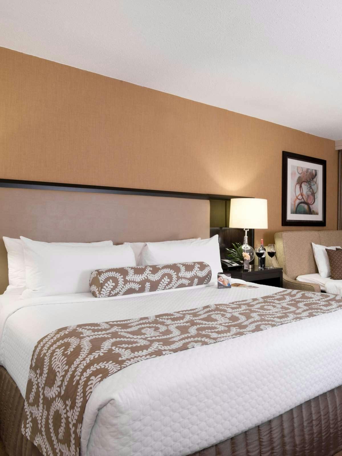 Hotel Crowne Plaza Greenville I 385 photo 1