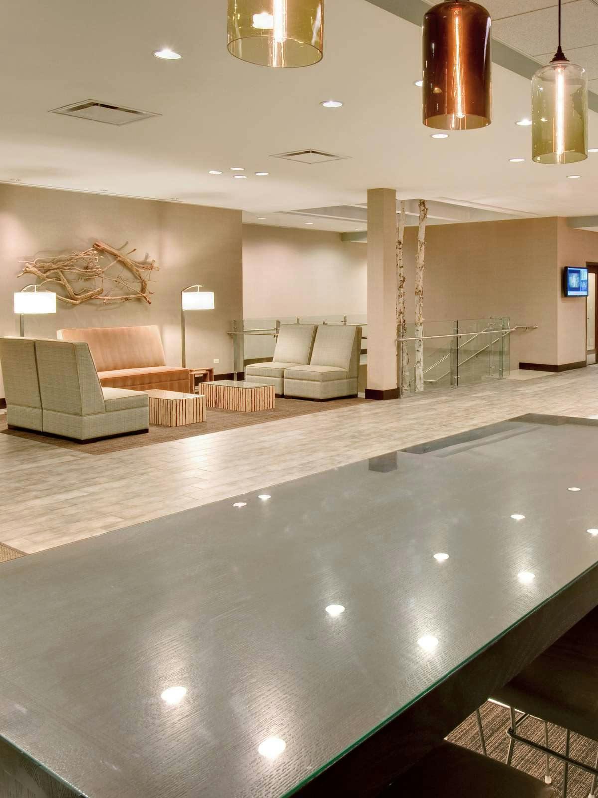 Hotel Crowne Plaza Lombard Downers Grove photo 4