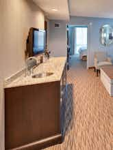 Hotel Crowne Plaza Lombard Downers Grove photo 2