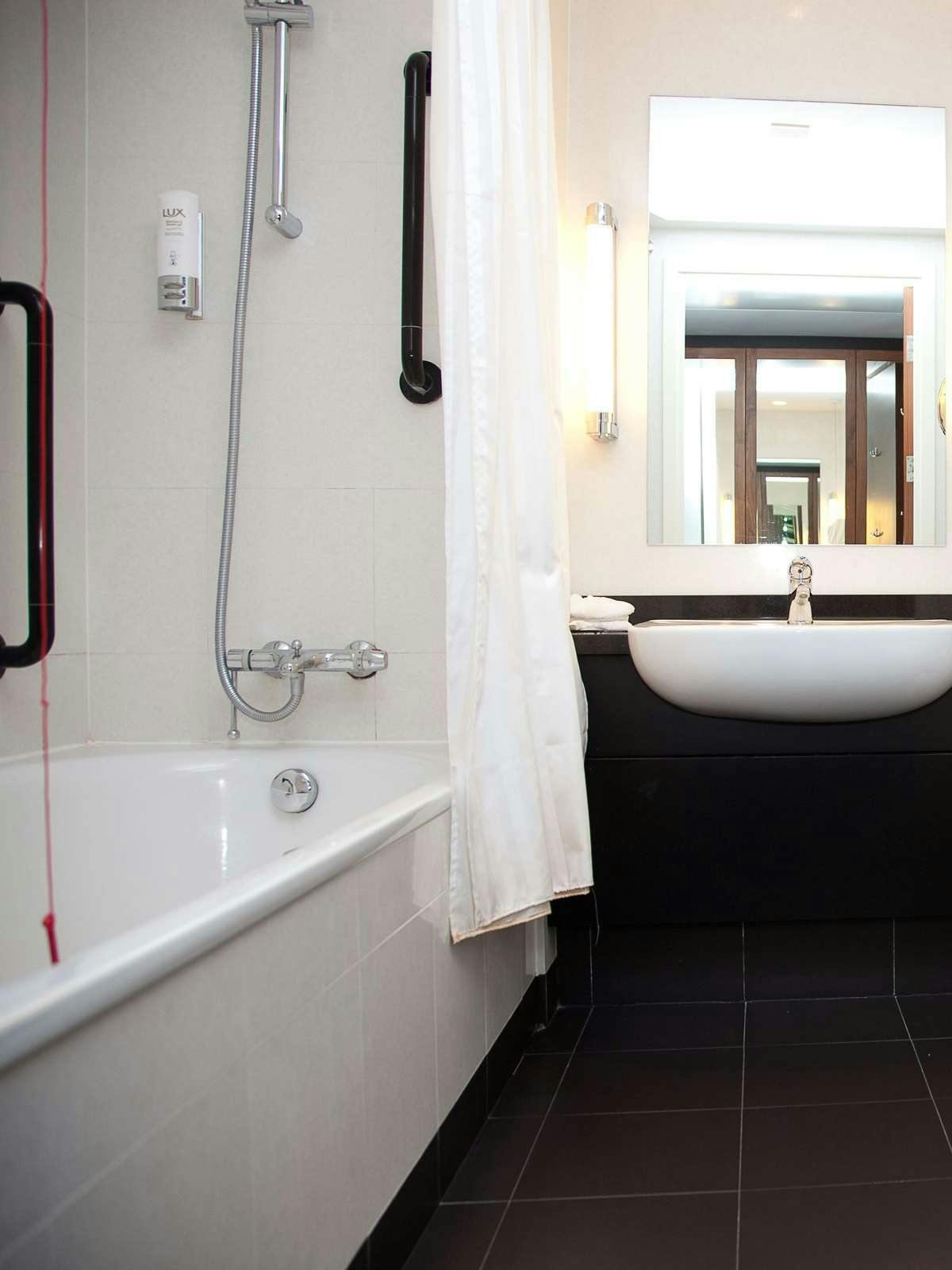 Hotel Crowne Plaza Marlow photo 2