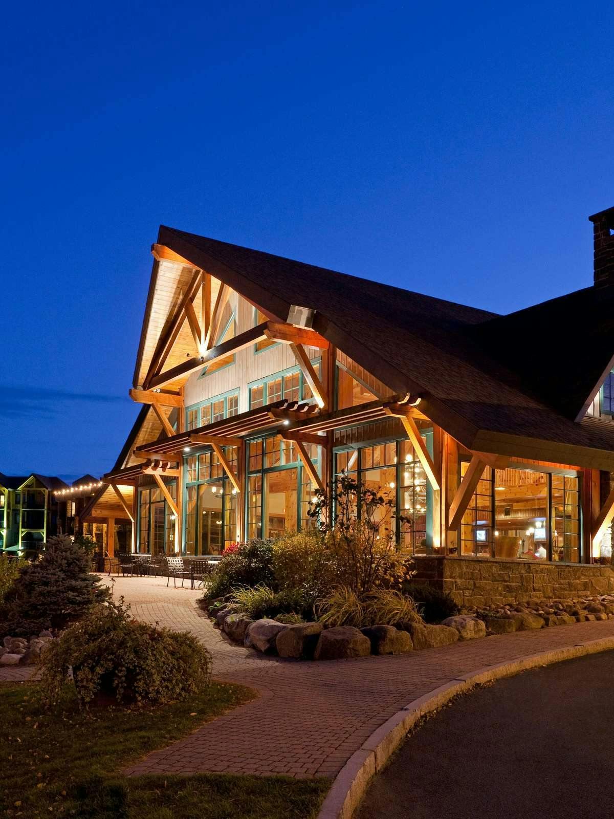 Hotel Crowne Plaza Resort Lake Placid Golf Club photo 3