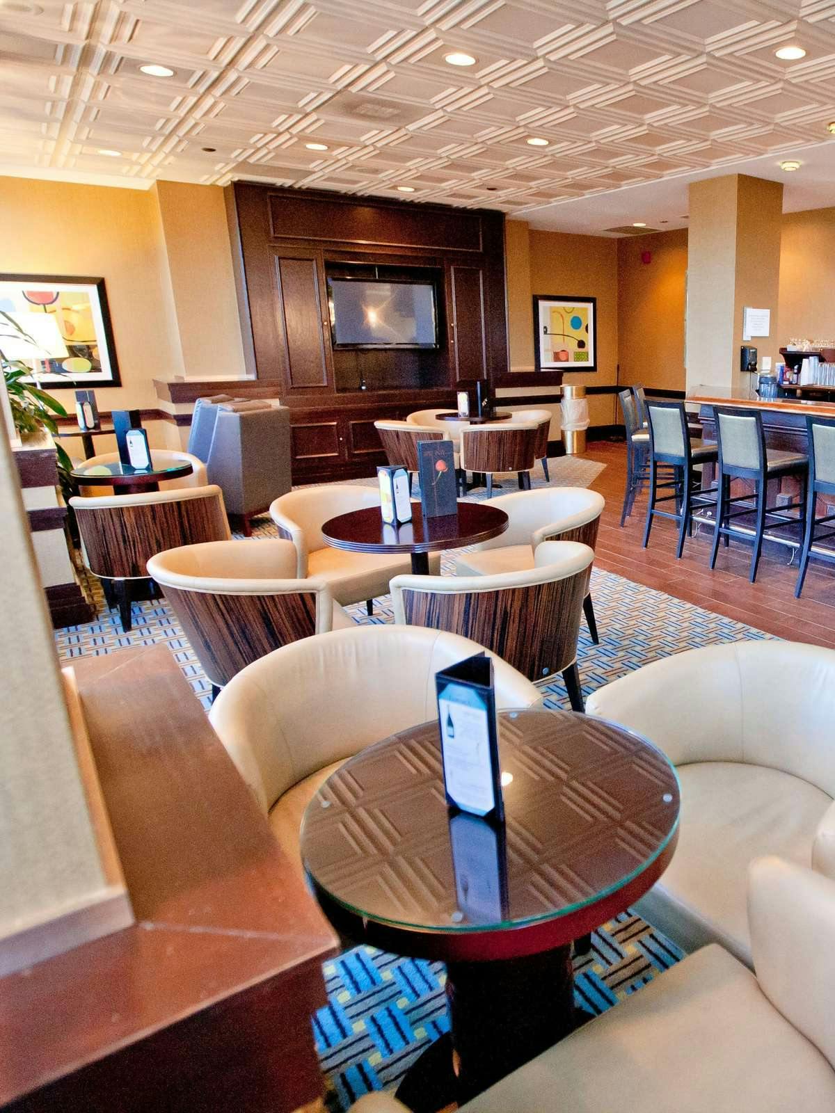 Hotel Crowne Plaza St. Louis Airport photo 4