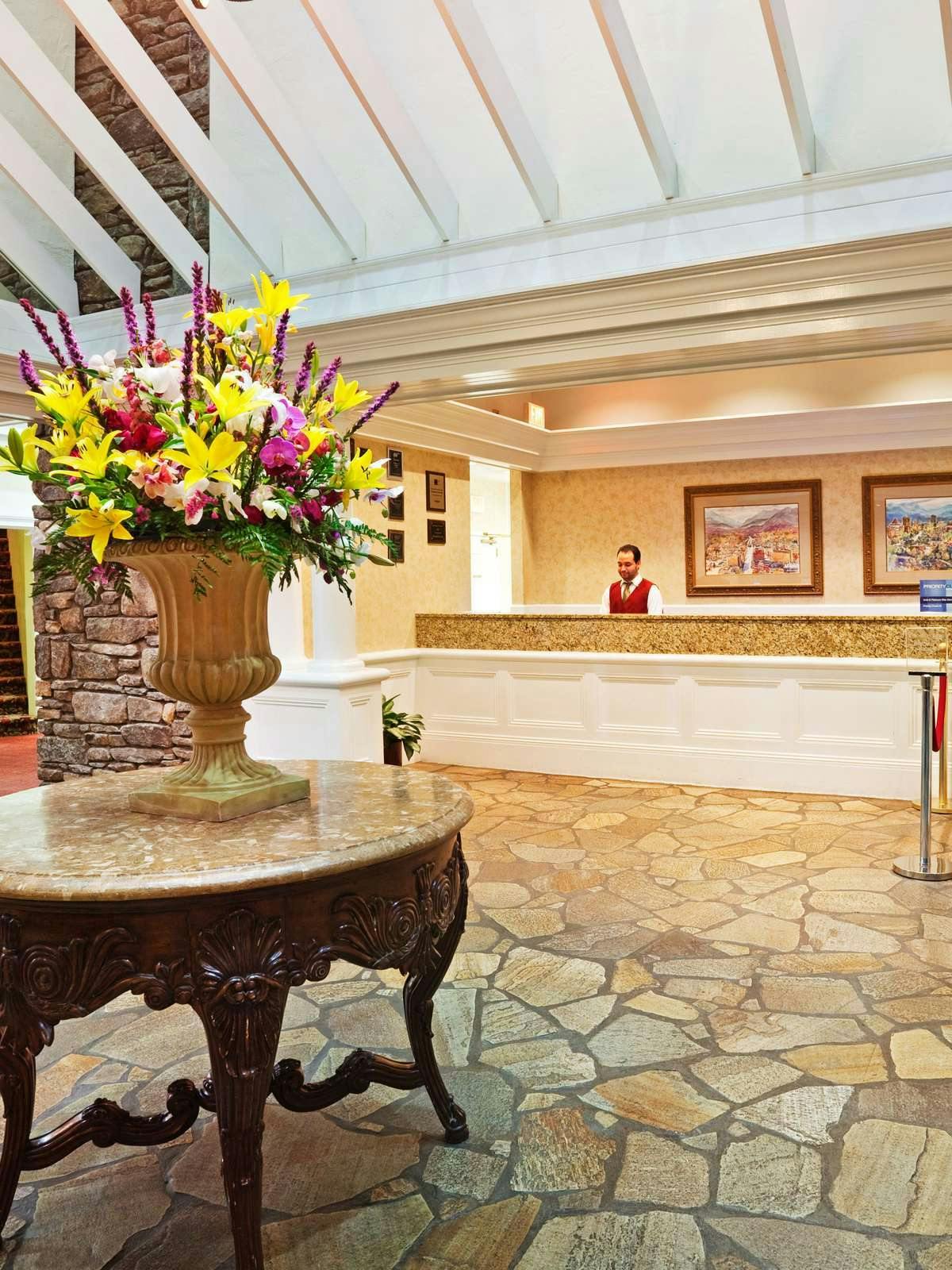Hotel Crowne Plaza Resort Asheville photo 5