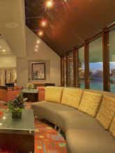 Hotel Crowne Plaza Suites MSP Airport Mall Of America photo 5