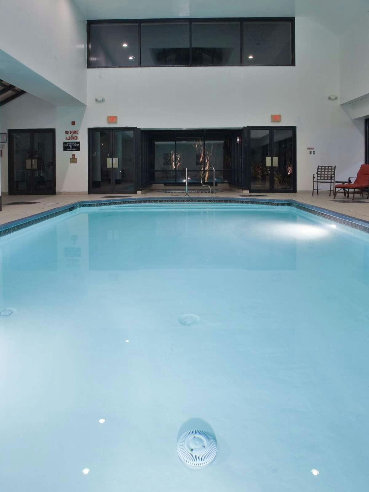 Hotel Crowne Plaza Virginia Beach Town Center photo 3