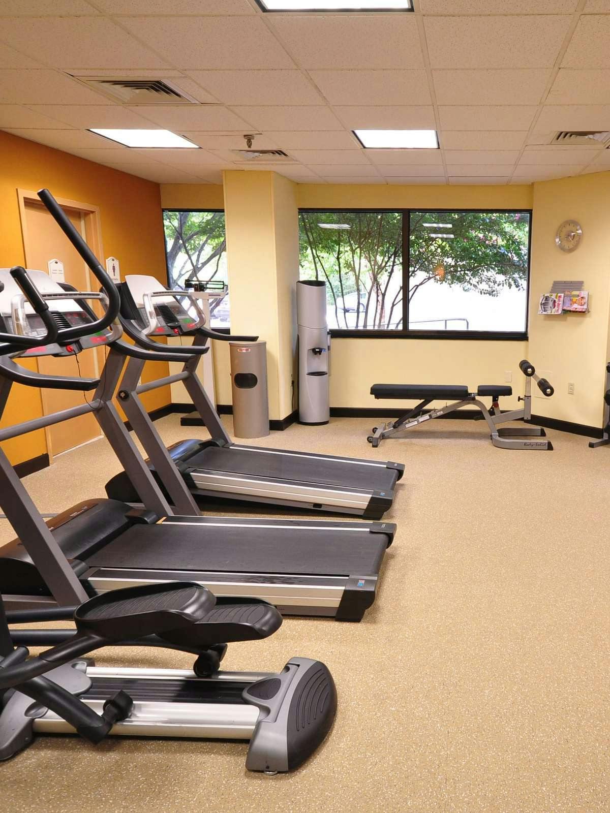 Hotel Crowne Plaza Virginia Beach Town Center photo 4