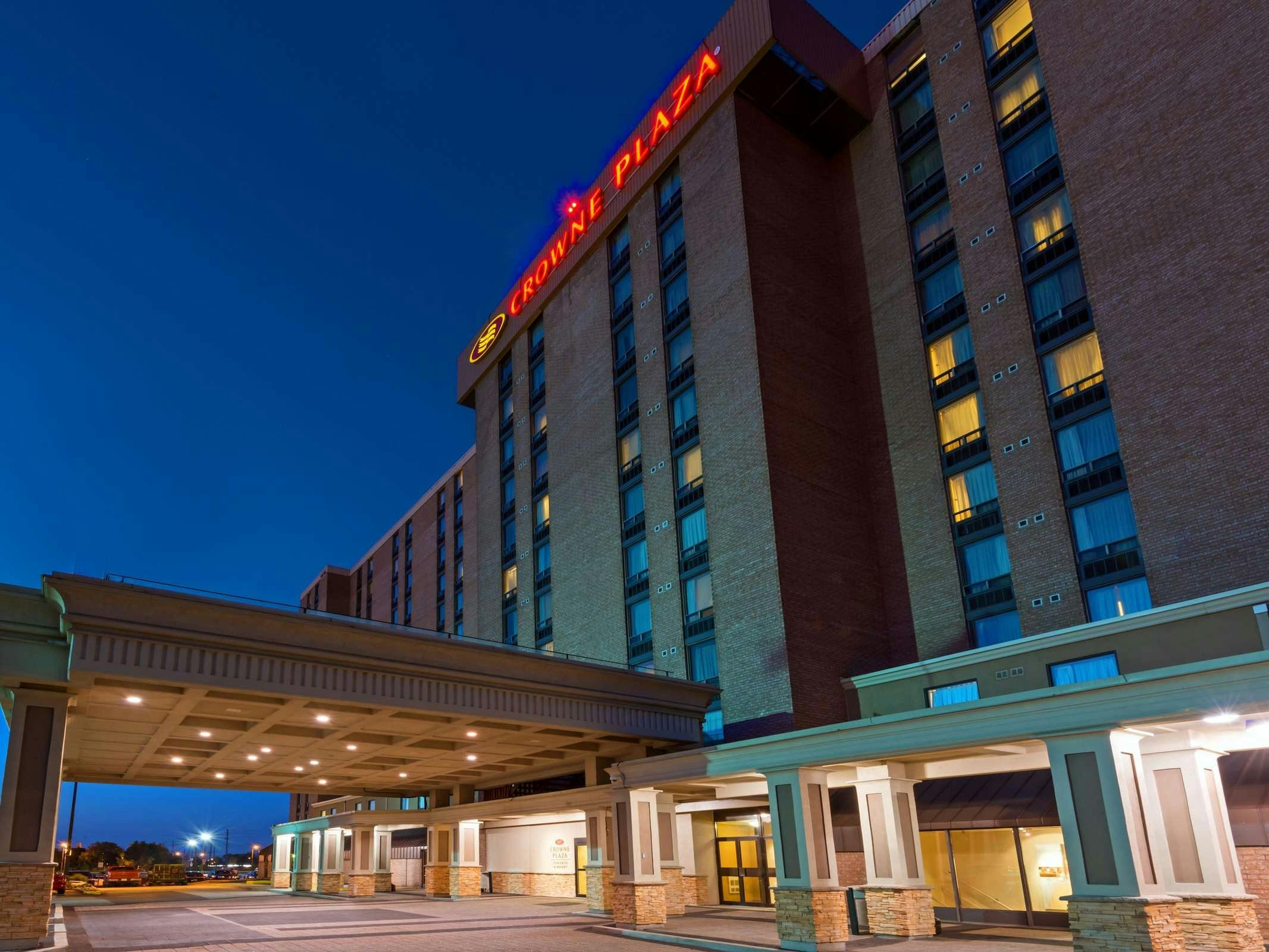 Crowne Plaza Toronto Airport