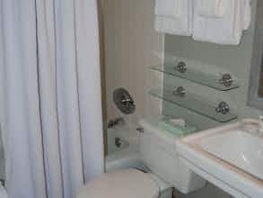 Hotel Crowne Plaza Ventura Beach photo 3