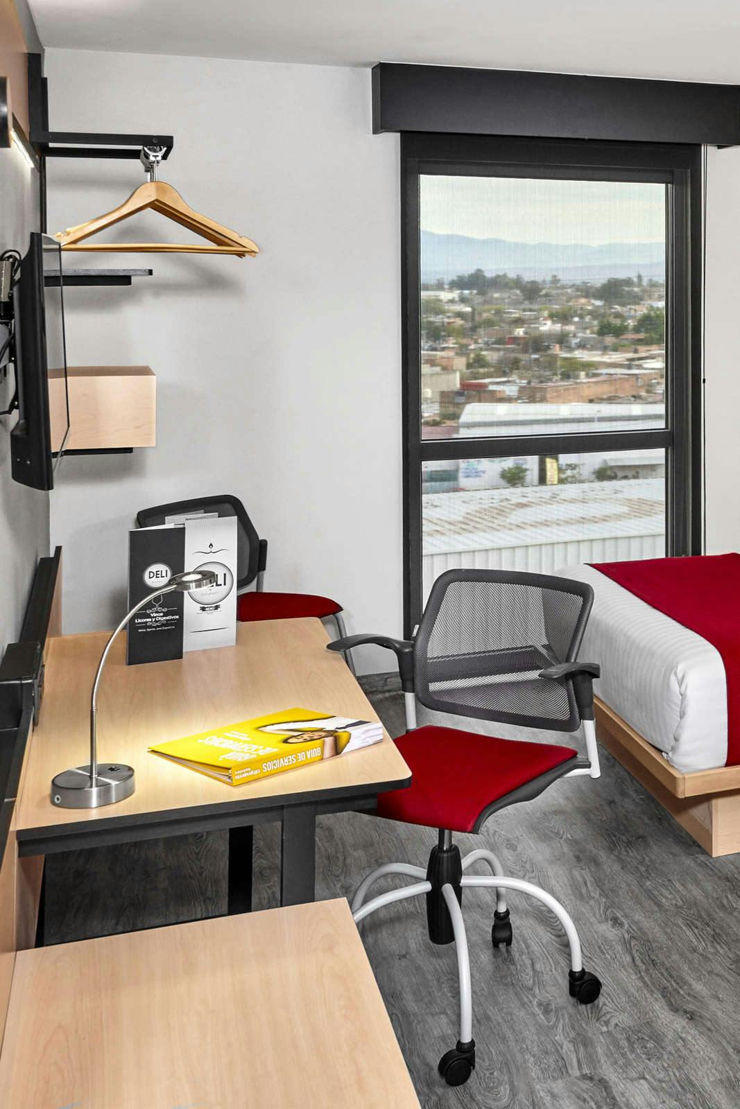 Hotel City Express Guadalajara Aeropuerto photo 3