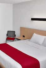 Hotel City Express Guadalajara Aeropuerto photo 2