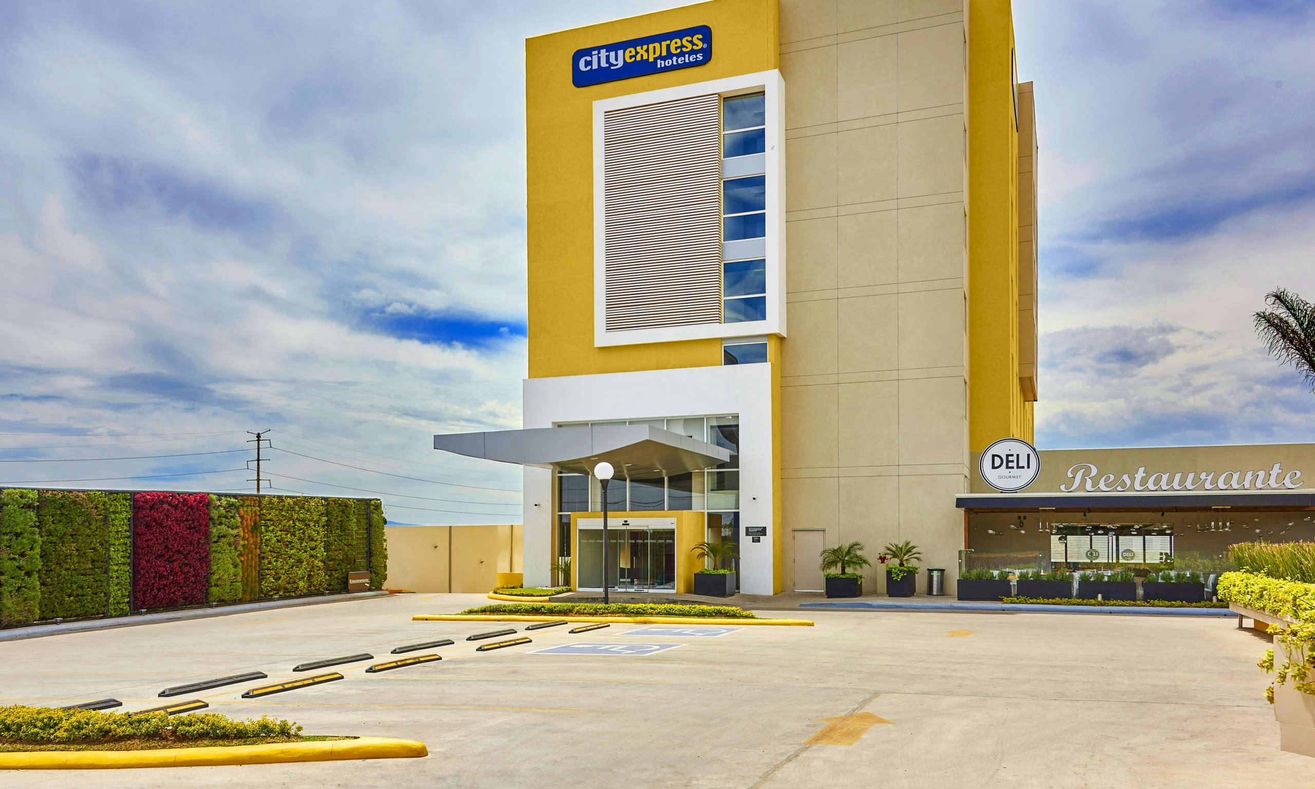 City Express Guadalajara Aeropuerto