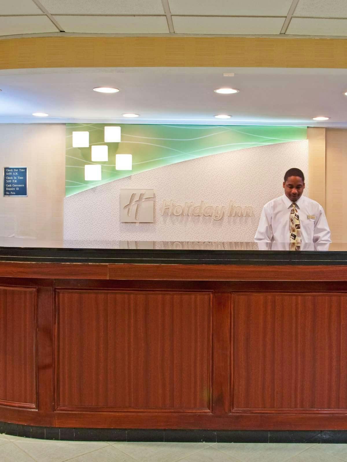 Hotel Holiday Inn Akron West photo 3