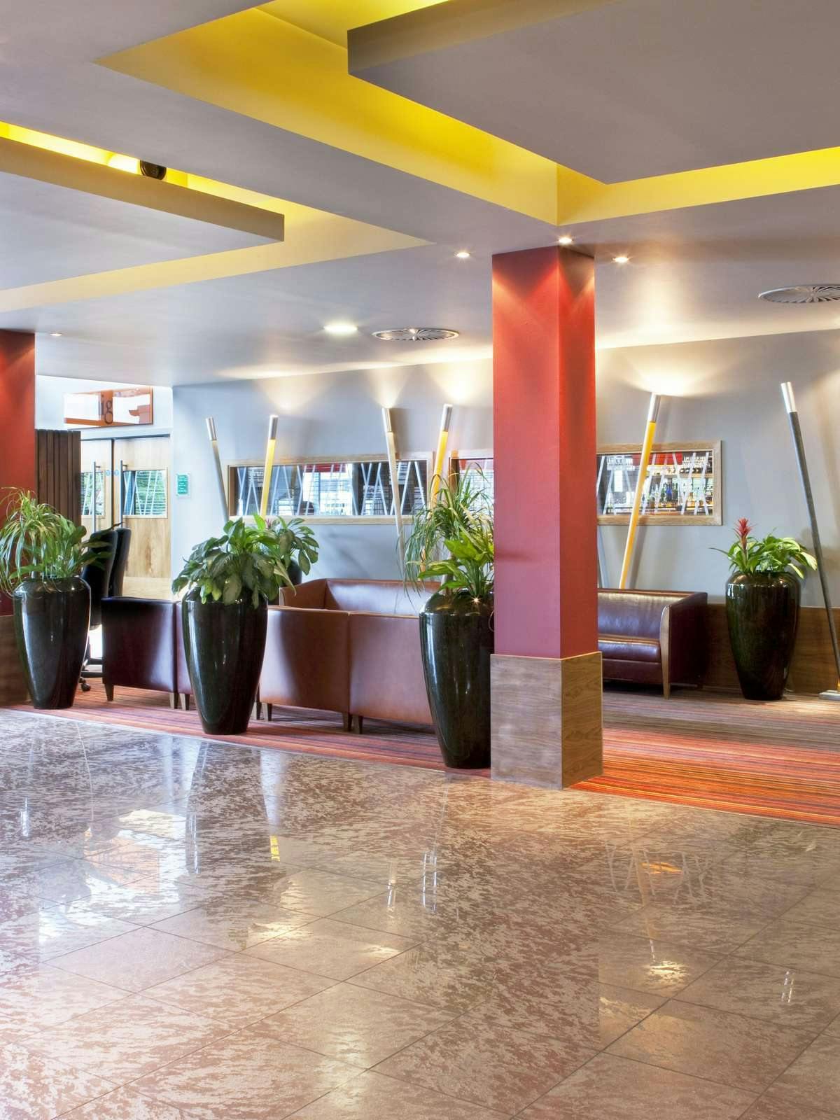 Hotel Holiday Inn Aberdeen West photo 1