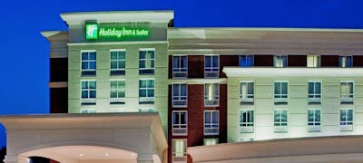 Holiday Inn & Suites Gateway