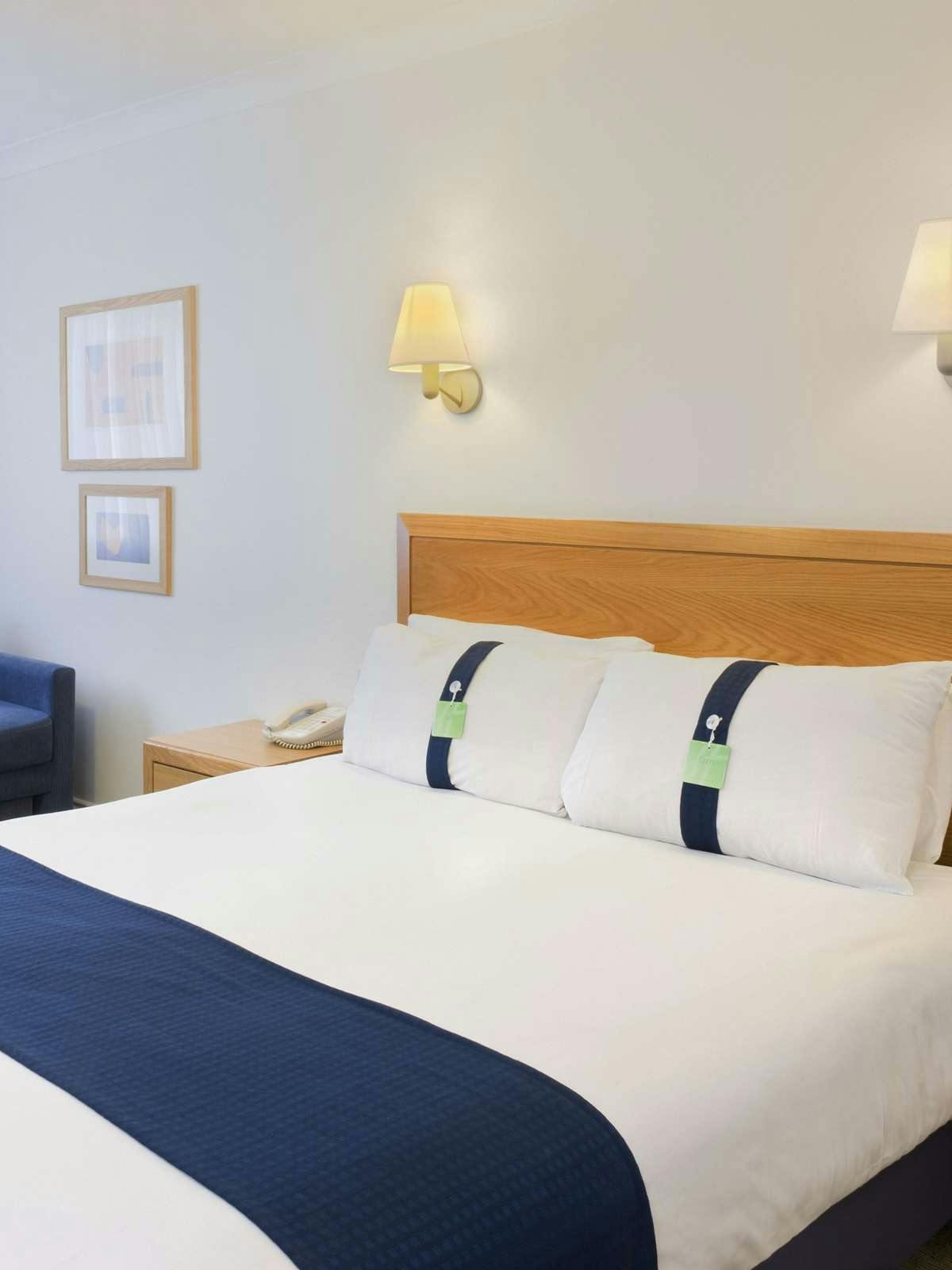 Hotel Holiday Inn Ashford Central photo 1
