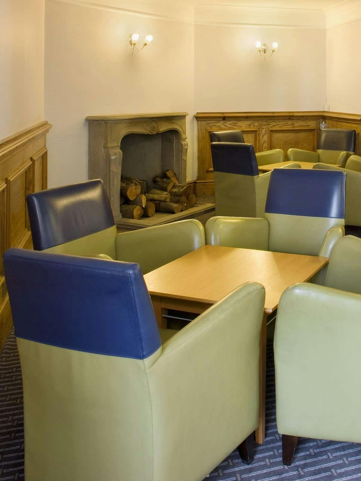 Hotel Holiday Inn Ashford Central photo 3