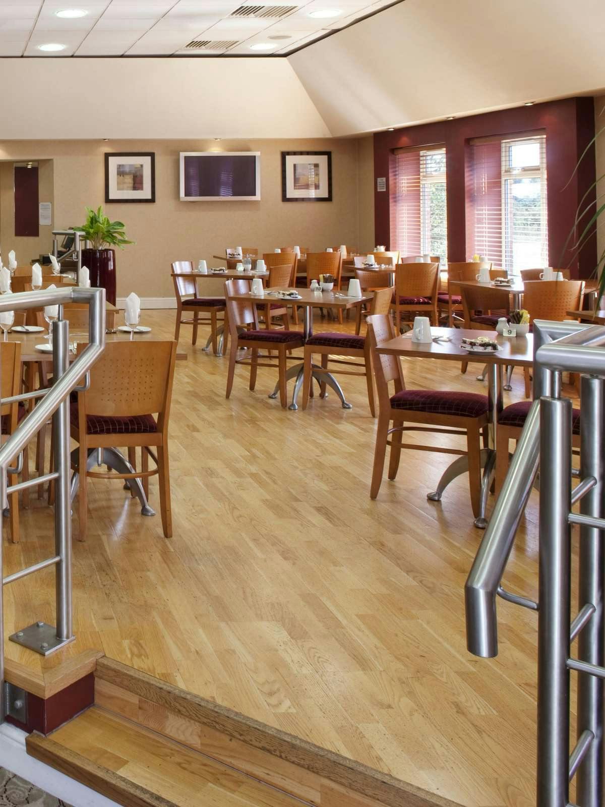 Hotel Holiday Inn Ashford North A20 photo 5