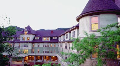 The Cliff House at Pikes Peak