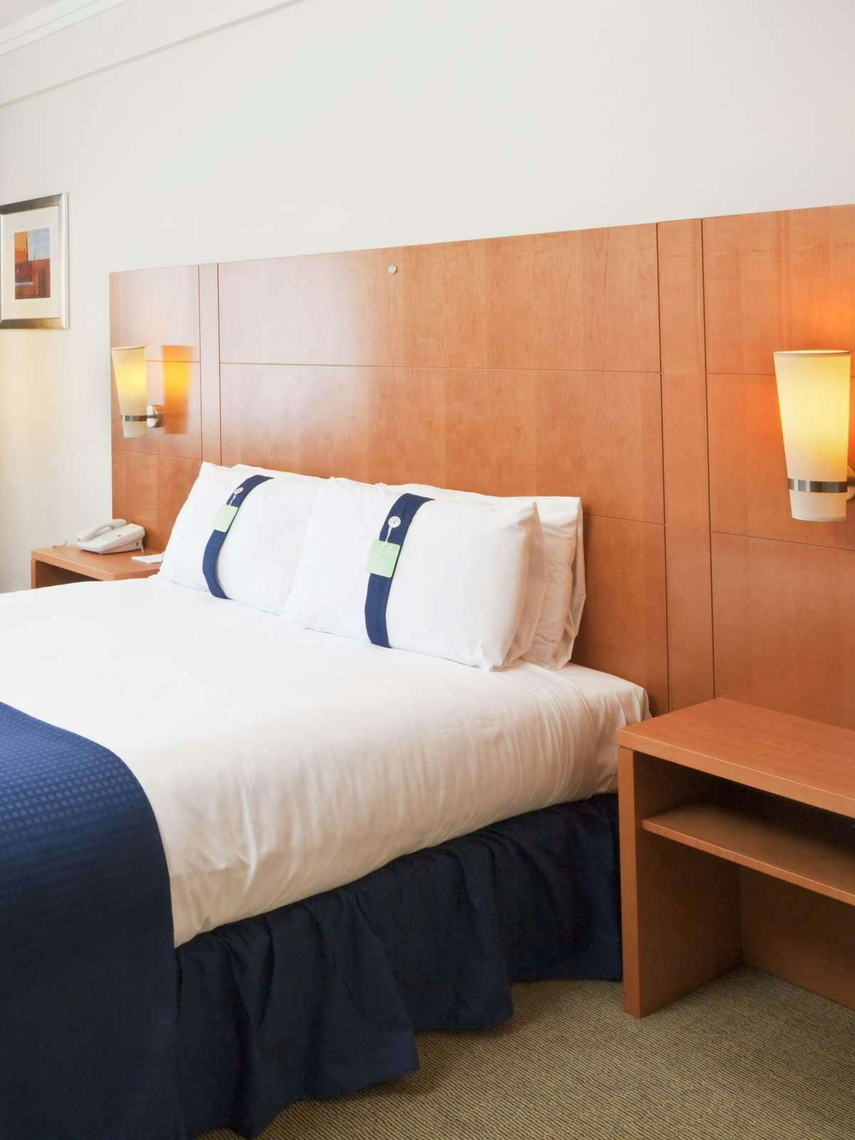 Hotel Holiday Inn Basildon photo 1