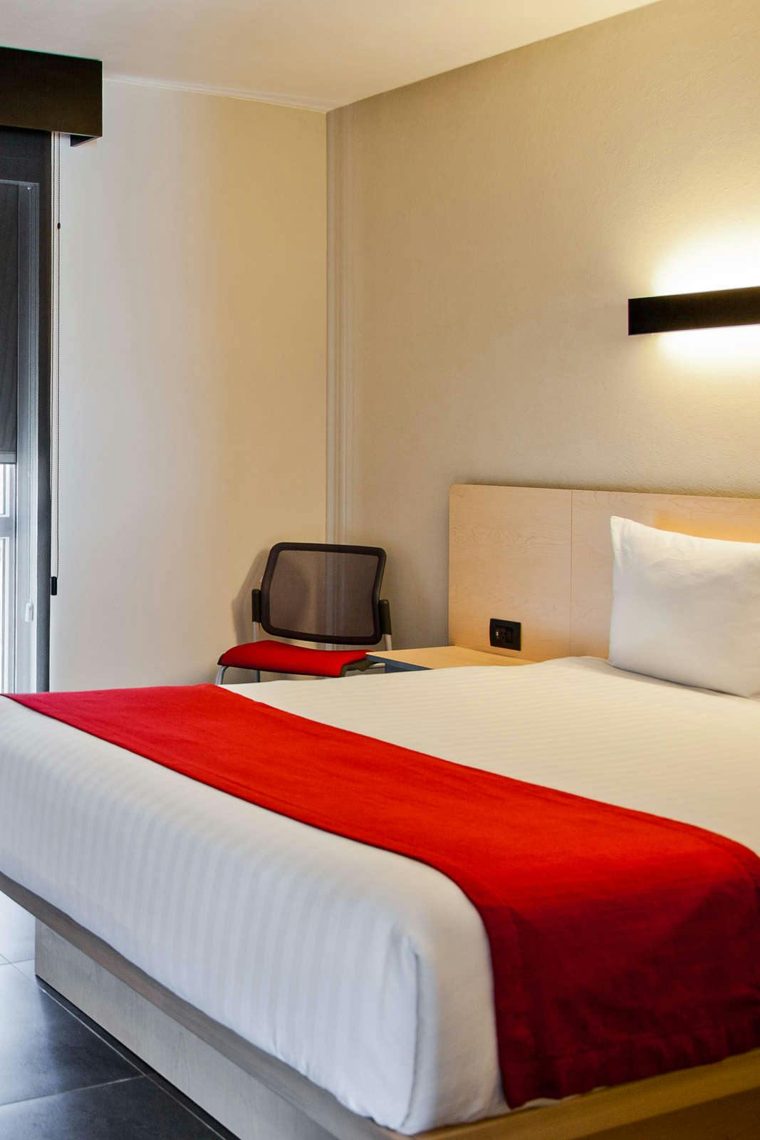 Hotel City Express La Paz photo 2