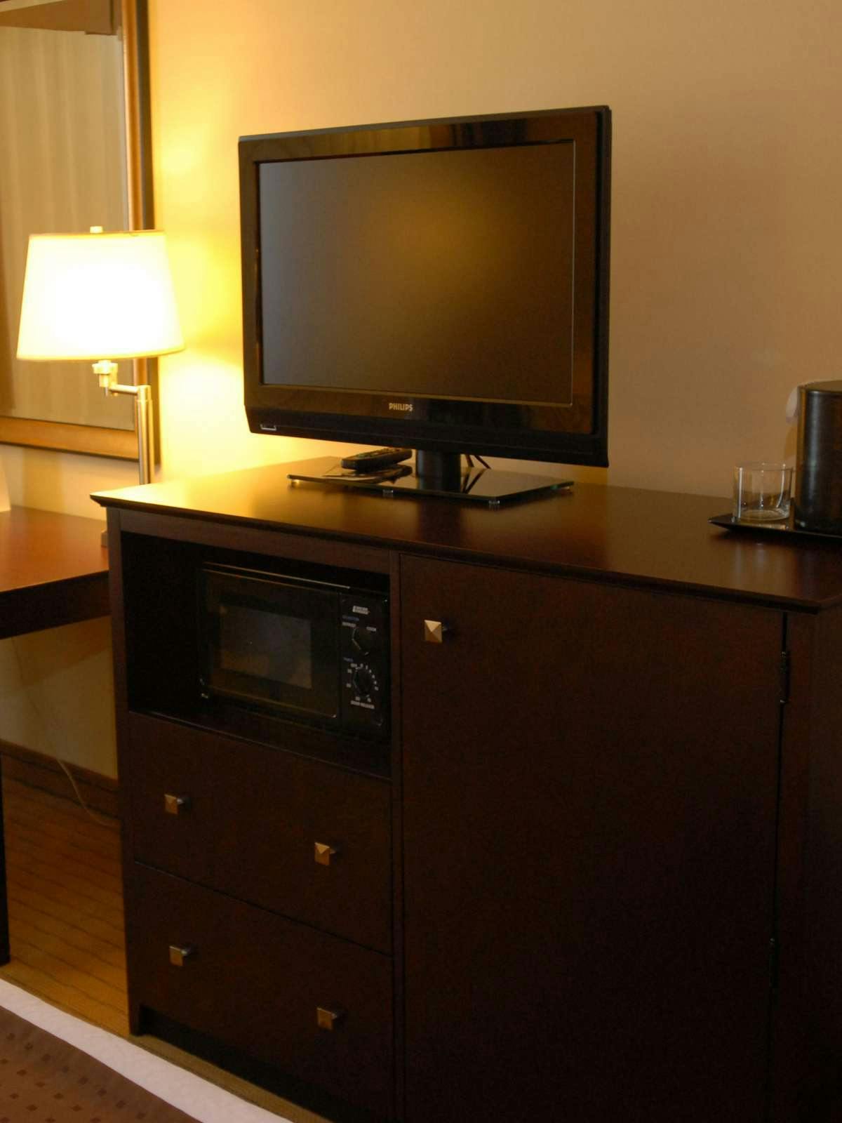 Hotel Holiday Inn Canton (Belden Village) photo 3