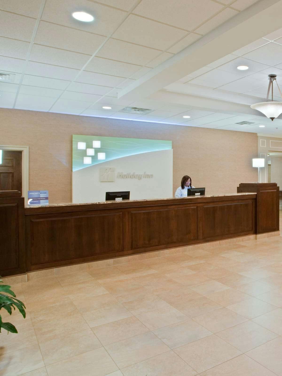 Hotel Holiday Inn Charlottesville photo 3