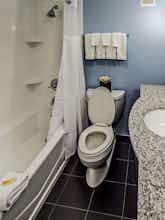 Hotel Holiday Inn Cleveland Northeast - Mentor photo 3