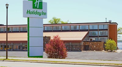 Holiday Inn Detroit Lakes