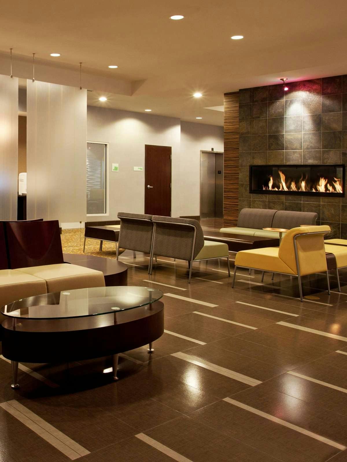 Hotel Holiday Inn Detroit Metro Airport, an IHG Hotel photo 5