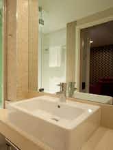 Hotel Holiday Inn Derby Riverlights photo 3
