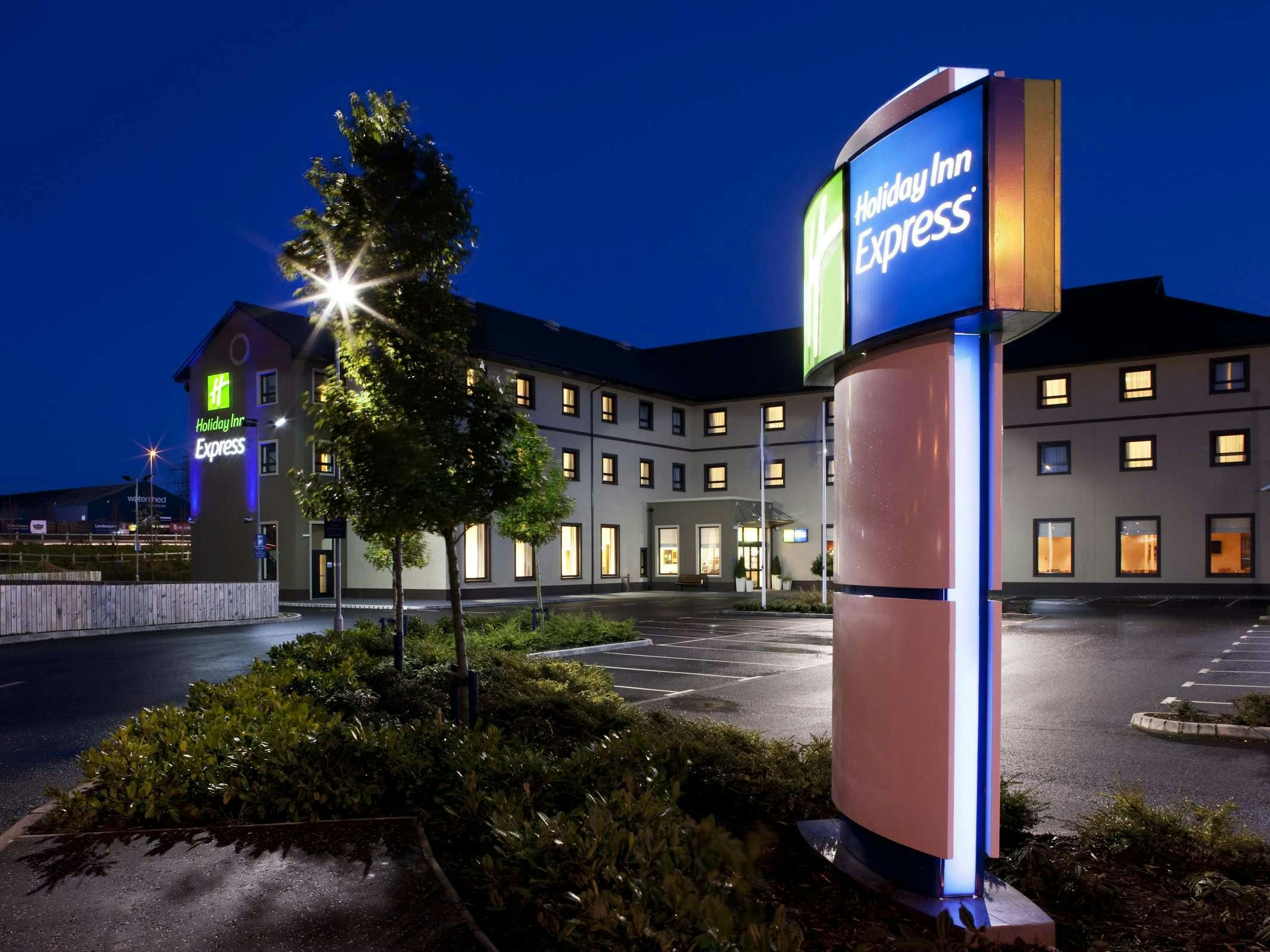 Holiday Inn Express Antrim