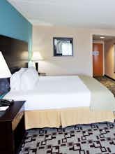 Hotel Holiday Inn Express Apex Raleigh photo 1