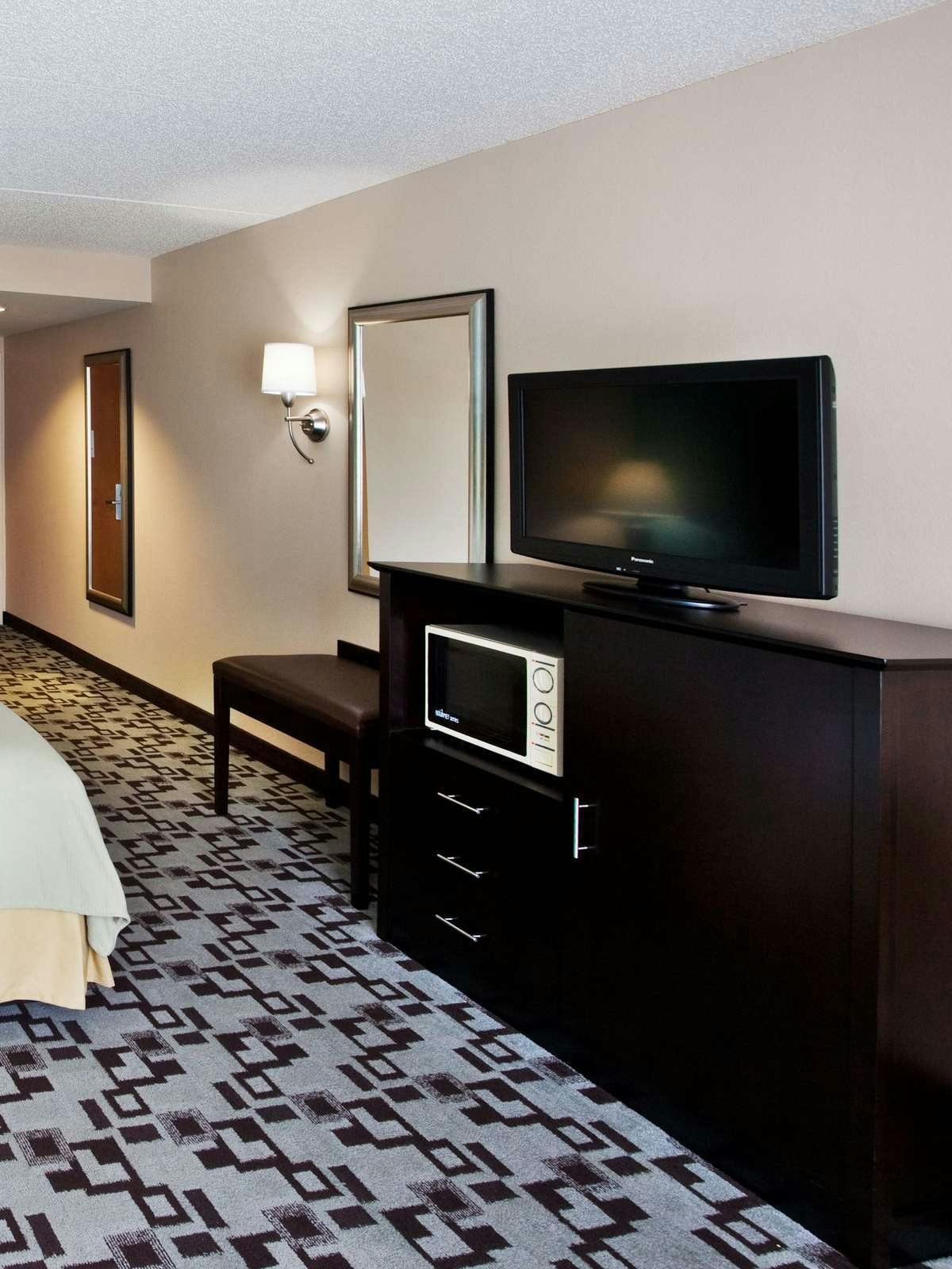 Hotel Holiday Inn Express Apex Raleigh photo 2