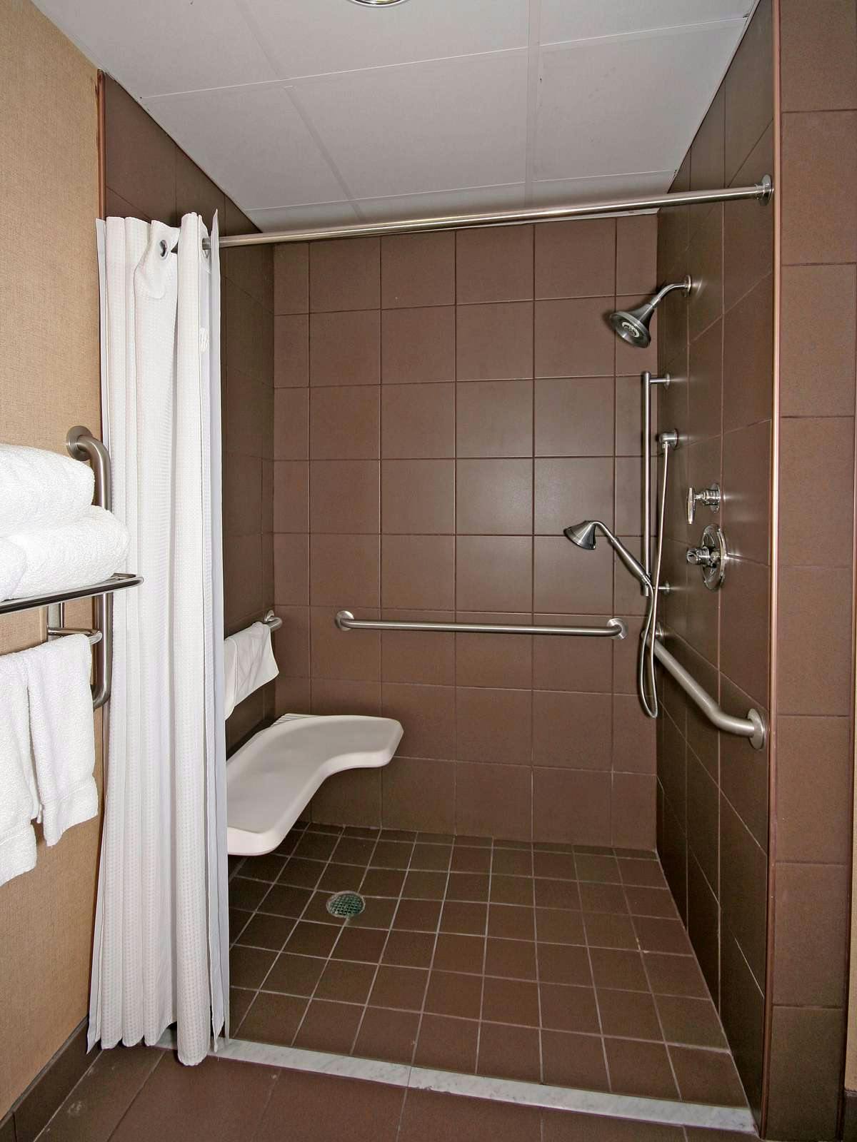 Hotel Holiday Inn Express Apex Raleigh photo 3