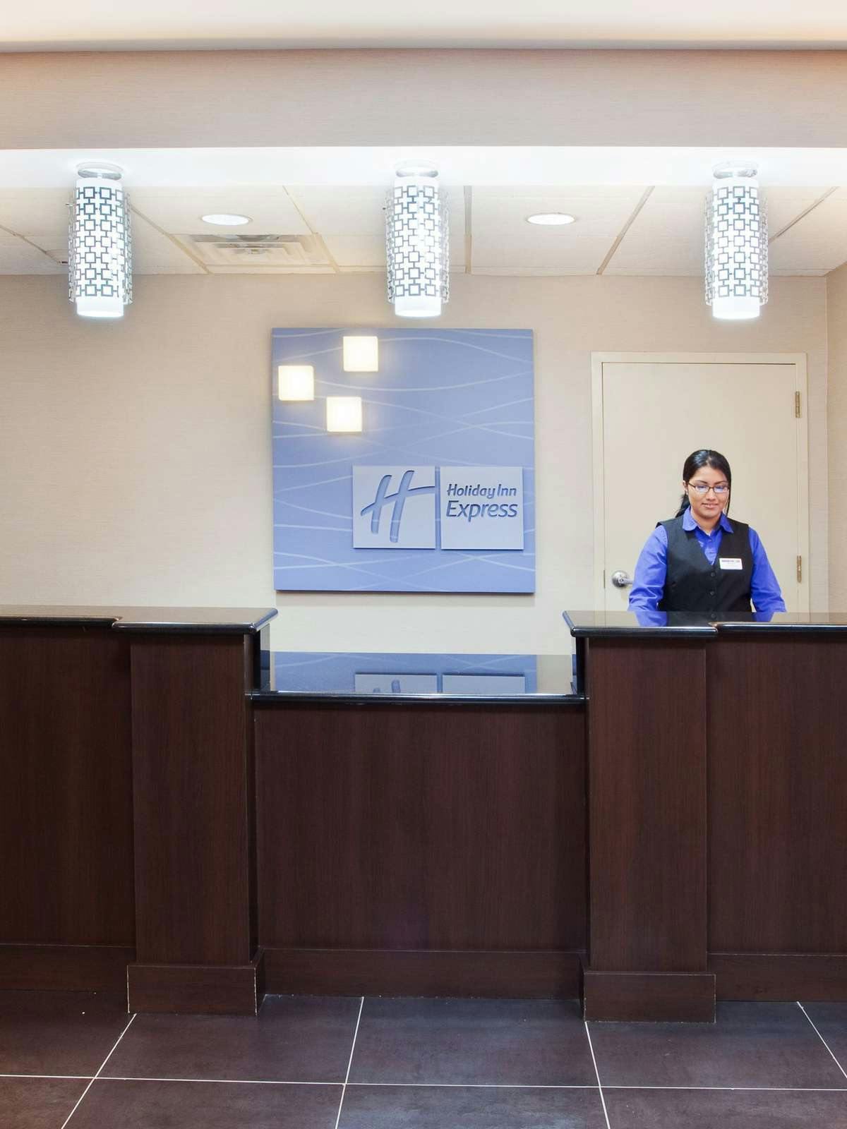 Hotel Holiday Inn Express Atlanta West Theme Parks photo 4