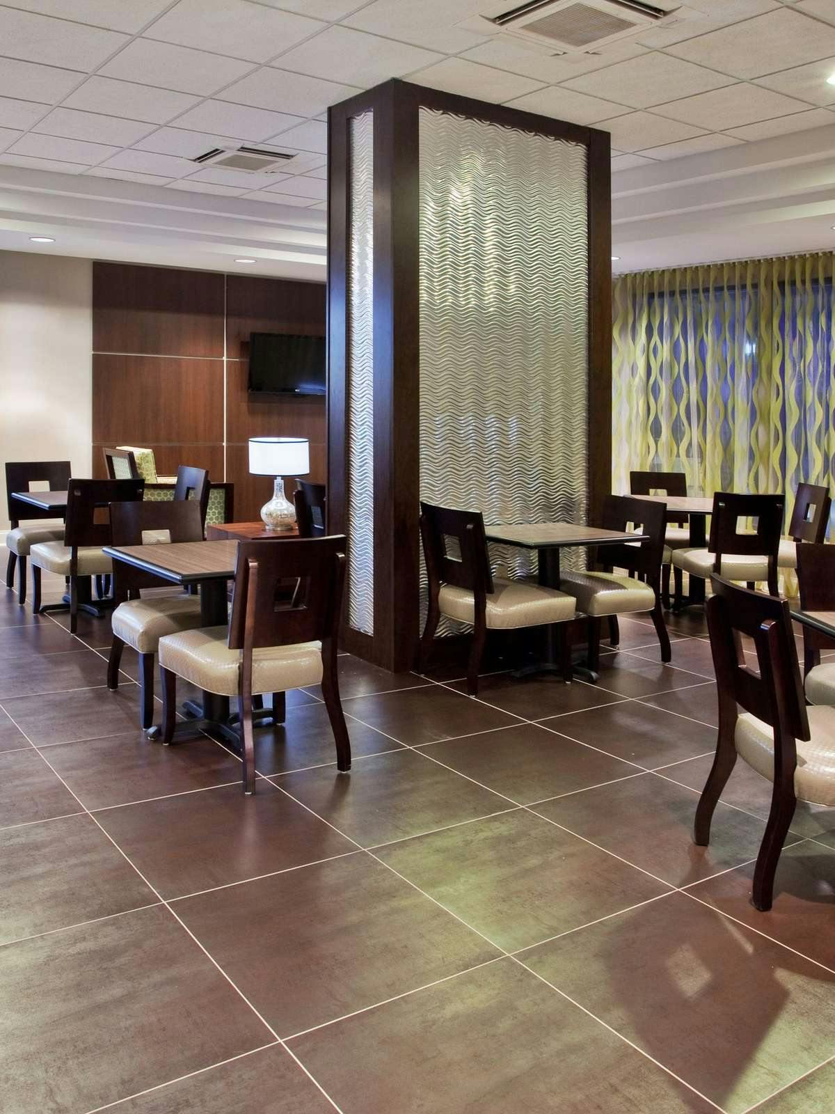 Hotel Holiday Inn Express Atlanta West Theme Parks photo 5