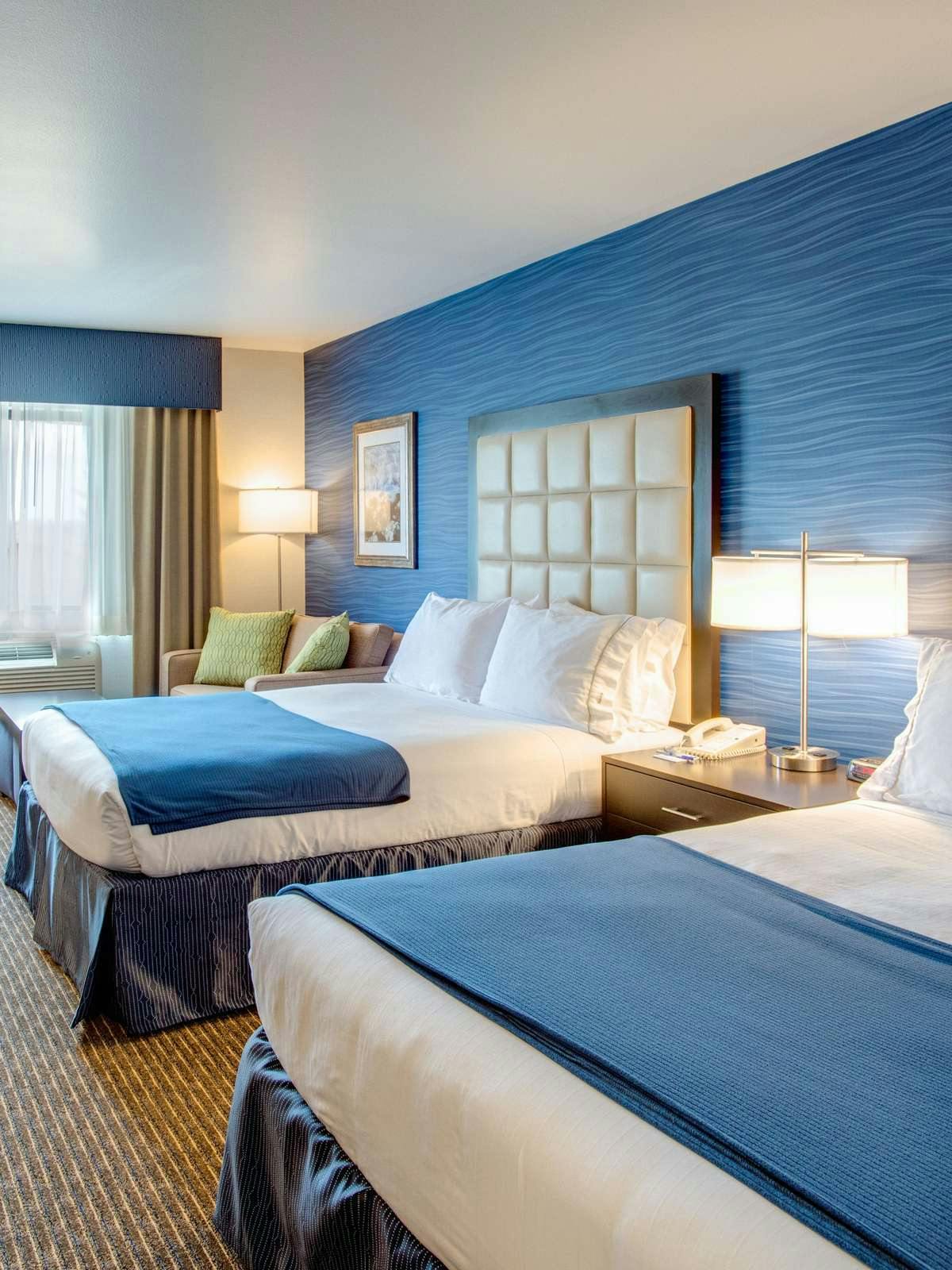 Hotel Holiday Inn Express Bellingham photo 1