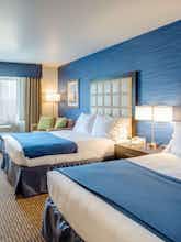 Hotel Holiday Inn Express Bellingham photo 1