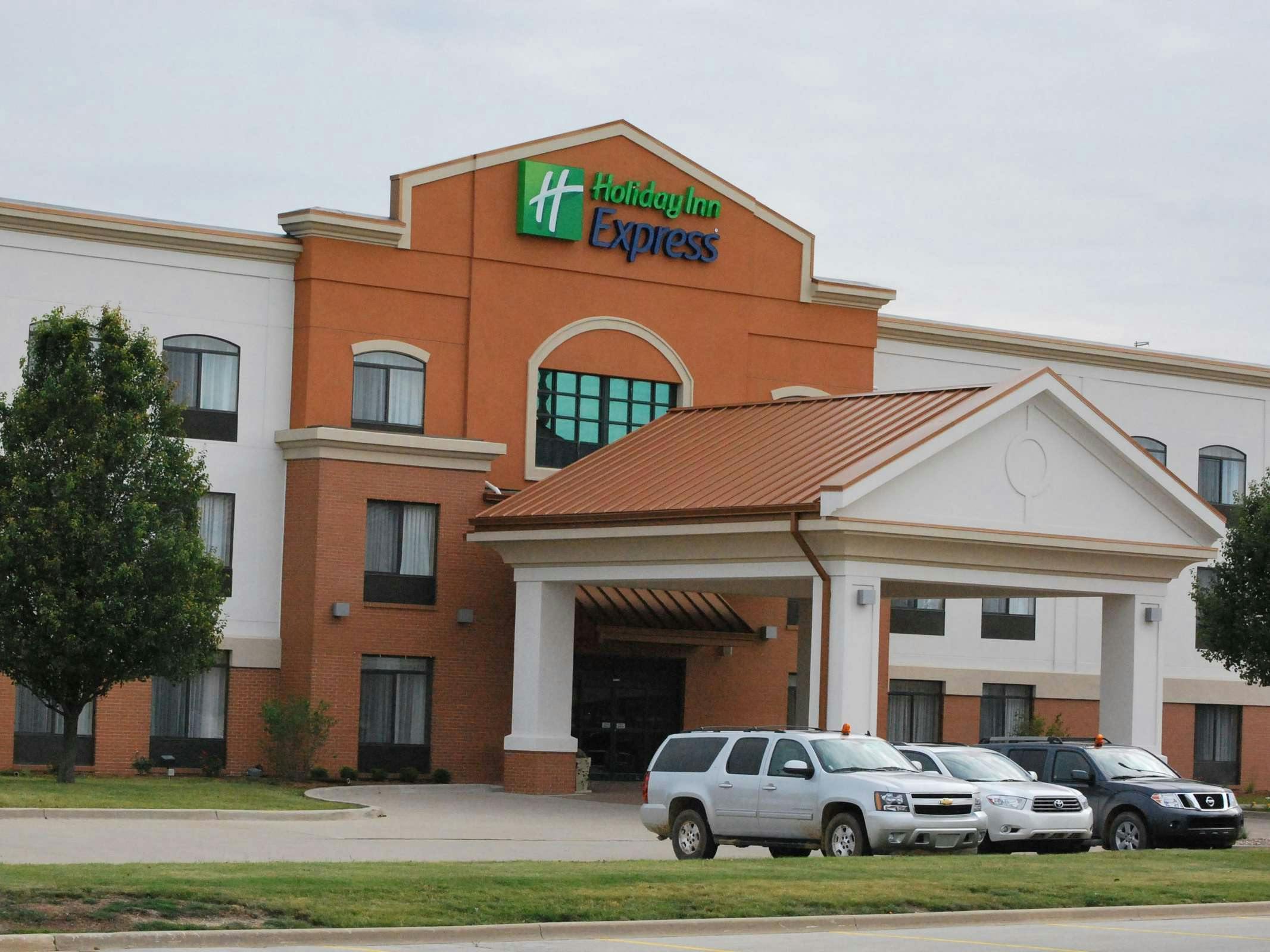 Holiday Inn Express Bloomington West