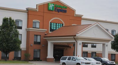 Holiday Inn Express Bloomington West