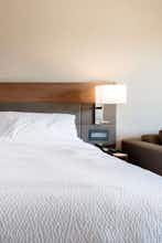 Hotel AC Hotel by Marriott Cincinnati at The Banks photo 4